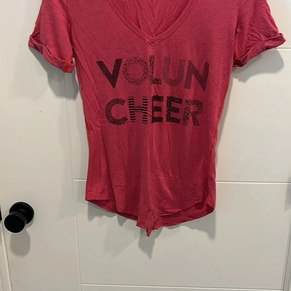 Lululemon special edition short sleeve V-neck size 6 - Picture 4 of 7